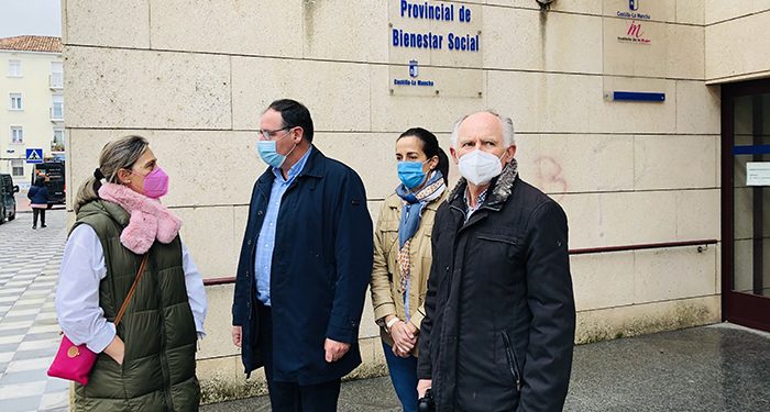 Guarinos exige a Page que trate a las personas mayores como se merecen, “con respeto, dignidad y menos prepotencia”