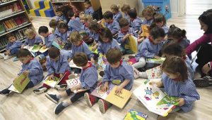 La Biblioteca León Gil programa tres sesiones especiales de la Bebeteca, para los días 15 de abril y 13 y 27 de mayo