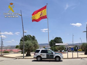 La Guardia Civil investiga a una persona y detiene a otras 4 en Azuqueca de Henares por robo con violencia e intimidación, detención ilegal y apropiación indebida
