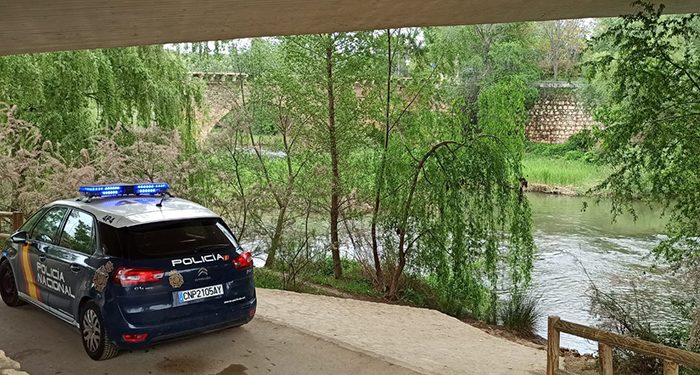 La Policía Nacional detiene en Guadalajara a un varón que se enfrentó a la Policía con un hacha