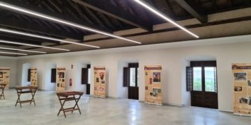 La Sala de Cubiertas del Ayuntamiento de Huete acoge la exposición ‘El Cristal de Hispania’