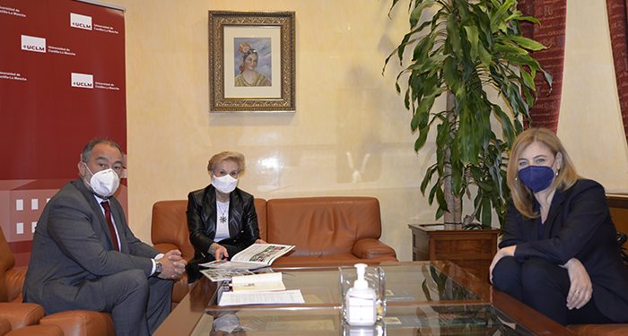 La UCLM y Afammer acuerdan la creación de una cátedra de empresa, mujer y mundo rural