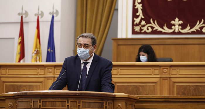 Las Cortes regionales reconocen los esfuerzos de profesionales, población y Gobierno regional durante el primer año de pandemia 1 Las Cortes regionales reconocen los esfuerzos de profesionales, población y Gobierno regional durante el primer año de pandemia