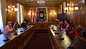 Martínez Chana da la enhorabuena al CD Ritmo K en Q por los buenos resultados obtenidos en gimnasia rítmica