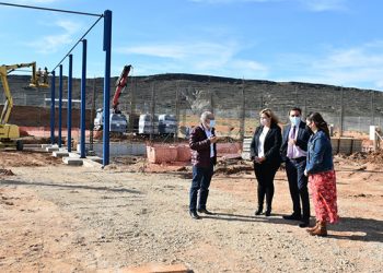 Martínez Chana visita las obras del parque de Cañete y se muestra satisfecho del “estado avanzado que llevan” Martínez Chana visita las obras del parque de Cañete y se muestra satisfecho del “estado avanzado que llevan”