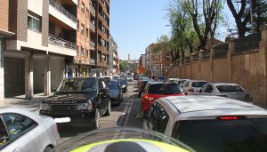 Más de medio millar de vehículos de empresarios de todos los puntos de Guadalajara protestan por las restricciones y cierres