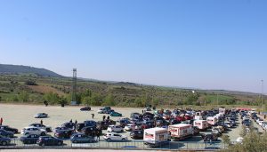 Más de medio millar de vehículos de empresarios de todos los puntos de Guadalajara protestan por las restricciones y cierres