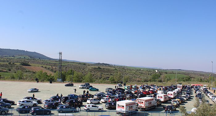 Más de medio millar de vehículos de empresarios de todos los puntos de Guadalajara protestan por las restricciones y cierres 1 Más de medio millar de vehículos de empresarios de todos los puntos de Guadalajara protestan por las restricciones y cierres