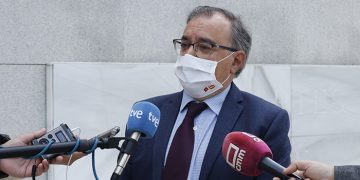 Mora destaca que Page firma un acuerdo de empleo para 15.000 personas, mientras Núñez “no aporta nada” a CLM