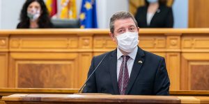 Page inaugura la CM-2106 entre Cañete y Huerta del Marquesado