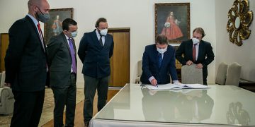 Page solicita “con urgencia” a los 27 ministros de Agricultura de la Unión Europea la activación de fondos adicionales para el sector vitivinícola