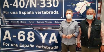 Teruel Existe invita a Cuenca y Guadalajara a que llenen sus pueblos de pancartas para reivindicar las autovías prometidas