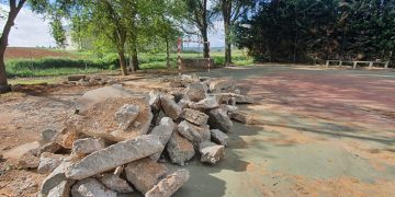 Almodóvar del Pinar impulsa la modernización de sus instalaciones deportivas gracias a la inversión de la Diputación Provincial