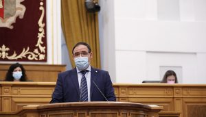 Benjamín Prieto, en el Pleno de las Cortes Regionales