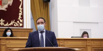 Benjamín Prieto, en el Pleno de las Cortes Regionales