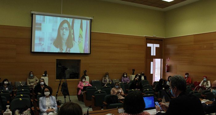 Castilla-La Mancha apuesta por un mayor liderazgo y gobernanza de la Enfermería en el sistema público de salud 1 Castilla-La Mancha apuesta por un mayor liderazgo y gobernanza de la Enfermería en el sistema público de salud