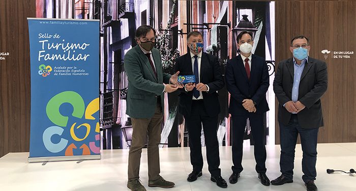 Cuenca obtiene el Sello de Turismo Familiar como destino de ocio especializado en este tipo de público