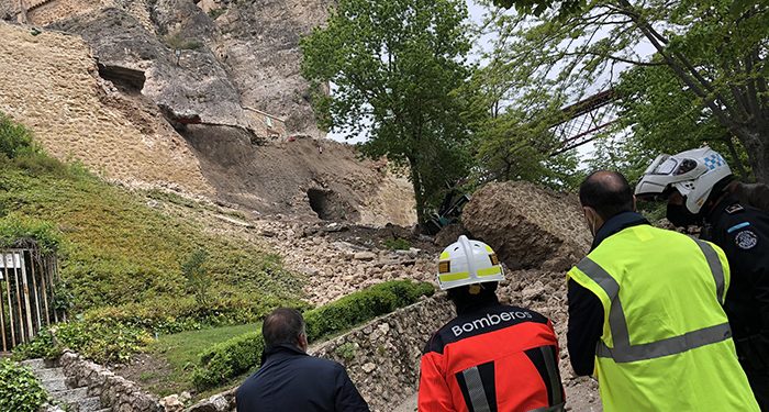 Dolz se harta de las acusaciones sobre el derrumbe de la calle Canónigos y amenaza con los tribunales 1 dolz se harta de las acusaciones sobre el derrumbe de la calle canonigos y amenaza con los tribunales