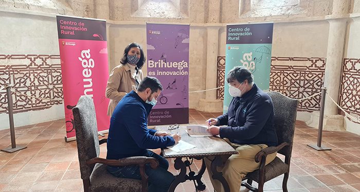 El Ayuntamiento de Brihuega recibirá 40.000 euros para la rehabilitación de la antigua iglesia de San Simón gracias a la firma del convenio con Enagás