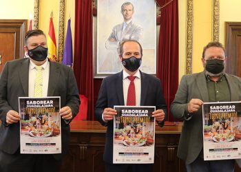 El Ayuntamiento de Guadalajara firma un convenio con la Federación de Hostelería para reactivar el consumo en bares y restaurantes de la capital