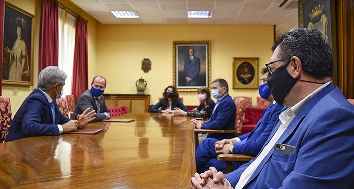 El Ayuntamiento de Guadalajara y la Universidad de Alcalá sellan una colaboración para la realización de prácticas deportivas y de formación entre su alumnado 1 El Ayuntamiento de Guadalajara y la Universidad de Alcalá sellan una colaboración para la realización de prácticas deportivas y de formación entre su alumnado