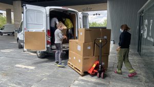 El Gobierno regional ha superado los 47 millones de artículos de protección enviados a los centros sanitarios desde el inicio de la pandemia