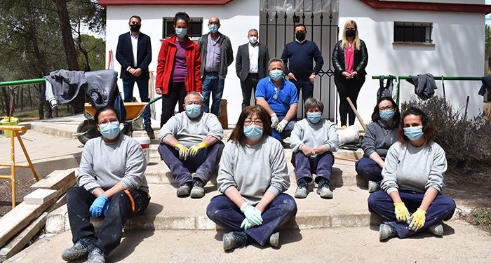 El Gobierno regional y el Ayuntamiento de Quintanar del Rey ejecutan la cubierta de la pista deportiva del IES Fernández de los Ríos