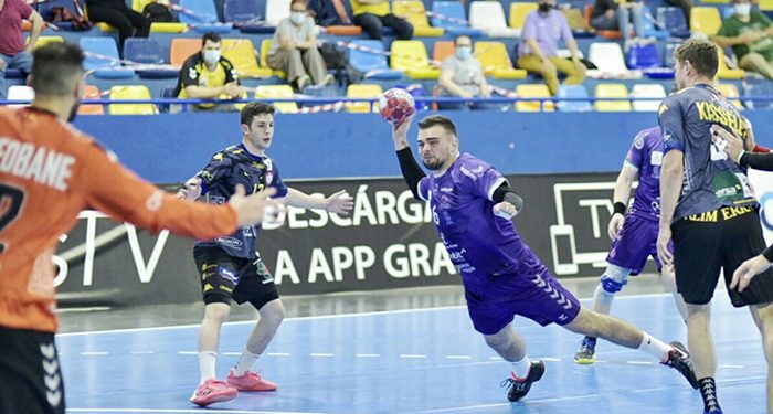 El Quabit arañó al León y empieza su sprint final con victoria