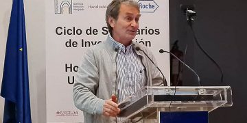 Fernando Simón avanza en la UCLM que Sanidad estima en un cuarenta por ciento la población española con inmunidad COVID