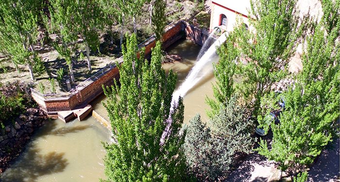 La CHJ saca a licitación pública el proyecto de mejora en las compuertas del aliviadero de la presa de Pálmaces