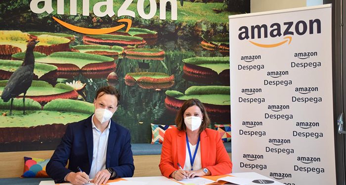 Junta y Amazon firman un convenio de colaboración para impulsar las ventas internacionales de las pymes de la región a través de internet