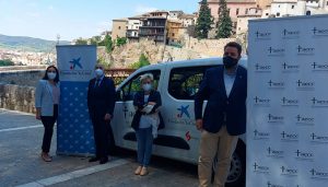 La AECC de Cuenca dispondrá de vehículo para sus proyectos solidarios gracias a la colaboración de Fundación “la Caixa” y Garaje Las Flores S.A.