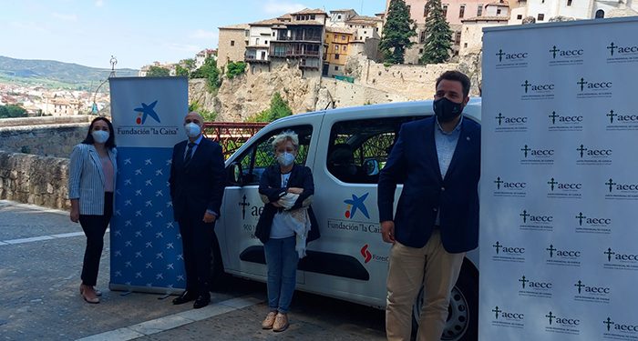 La AECC de Cuenca dispondrá de vehículo para sus proyectos solidarios gracias a la colaboración de Fundación “la Caixa” y Garaje Las Flores S.A. 1 La AECC de Cuenca dispondrá de vehículo para sus proyectos solidarios gracias a la colaboración de Fundación “la Caixa” y Garaje Las Flores S.A.