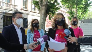 La Asociación de Peluquerías y Centros de Estética de Guadalajara se vuelve a concentrar para reclamar la recuperación del IVA reducido para el sector