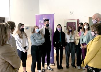 La exposición itinerante ‘No más violencia’ llega a la Escuela Cruz Novillo