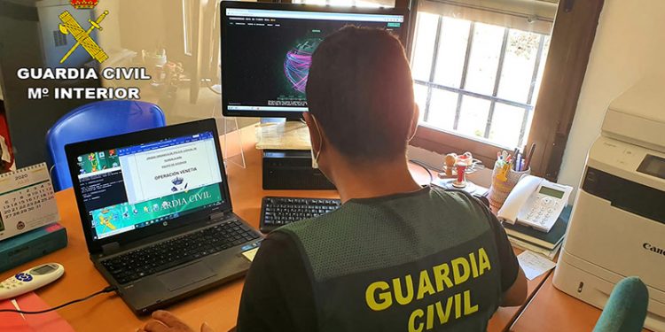 La Guardia Civil investiga ocho personas en Tarancón como supuestos autores de un delito de estafa bancaria