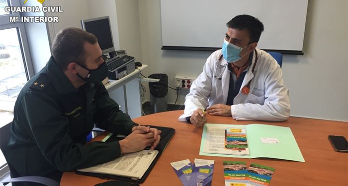 La Guardia Civil refuerza la colaboración y la coordinación con los profesionales sanitarios en Tarancón 1 La Guardia Civil refuerza la colaboración y la coordinación con los profesionales sanitarios en Tarancón