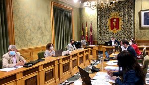 La pista central de El Sargal llevará el nombre de Paulino Fernández Calvo