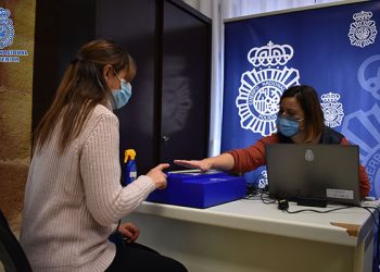 La Policía Nacional potencia el servicio de DNI móvil en Guadalajara ampliando un nuevo núcleo de cobertura en Azuqueca de Henares