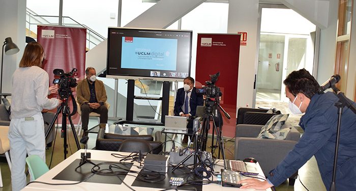 La Universidad regional impulsa su estrategia UCLMdigital 1 La Universidad regional impulsa su estrategia UCLMdigital