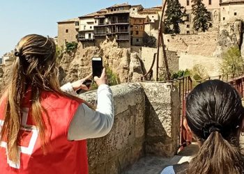 Las Casas Colgadas y el edificio de Diputación se iluminarán de rojo con motivo del Dia Mundial de Cruz Roja