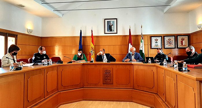 Las Pedroñeras se coordina ante la próxima campaña del ajo