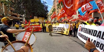 Nuevo seguimiento masivo de la segunda jornada de huelga convocada por UGT y CCOO en Albacete y Ciudad Real