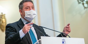 Page reconoce en el esfuerzo “de todos” el descenso del paro en Castilla-La Mancha por encima de la media nacional en el mes de abril