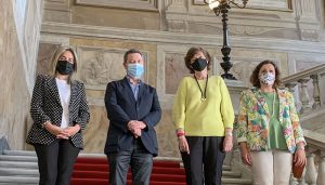 Page alaba la “autoridad moral” del Papa Francisco y valora la importancia de estrechar lazos comerciales y turísticos con Italia