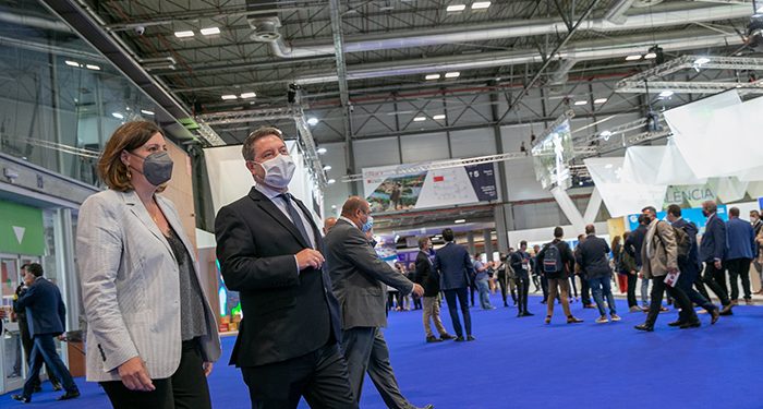 Page anuncia 200 millones de euros en ayudas directas para empresas de la región afectadas por la Covid