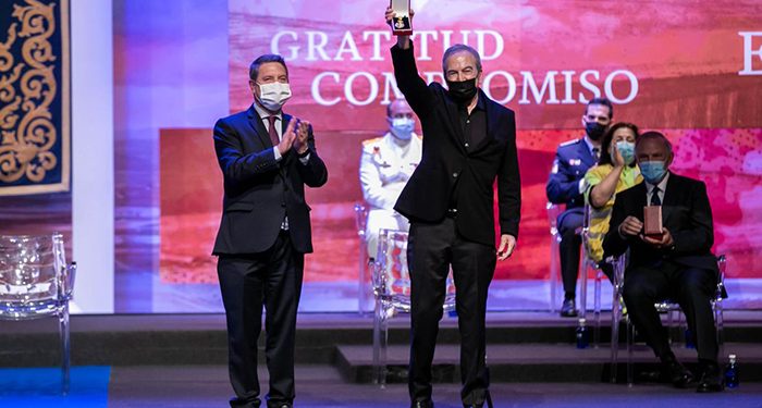 Perales hace gala de su origen castellanomanchego y agradece haber sido distinguido con el máximo galardón de la región