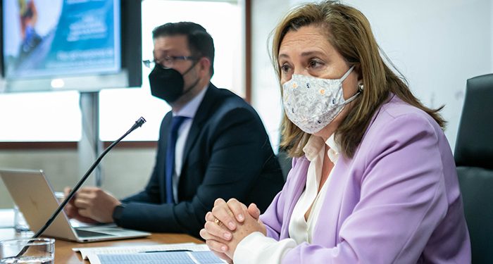 El Gobierno regional destina más de 92,3 millones de euros para poner en marcha o acometer más de 1.000 actuaciones en centros educativos en 2021 1 Rosa Ana Rodríguez