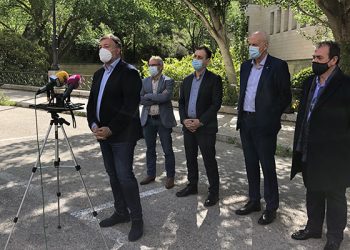 Técnicos del IGME y de una empresa especializada en ingeniería analizan ya el derrumbe de parte de la calle Canónigos