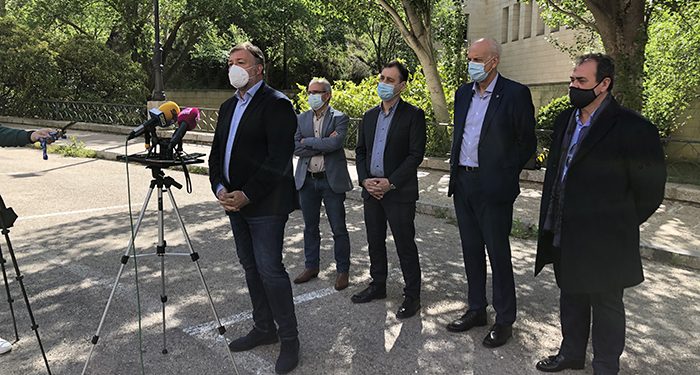 Técnicos del IGME y de una empresa especializada en ingeniería analizan ya el derrumbe de parte de la calle Canónigos